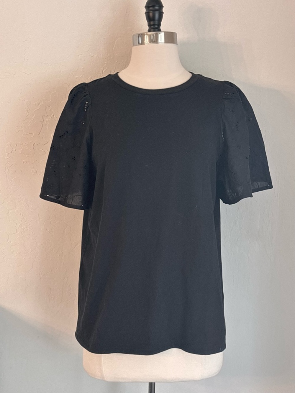 a new day Short Sleeve Cotton Crewneck Tee Eyelet Puff Flutter Sleeve, Black, M